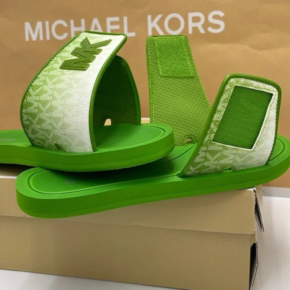 Michael Kors Green Slide Logo Sandals Palmer Ombré Signature
Jungle Green 
NWT - Picture 3 of 16